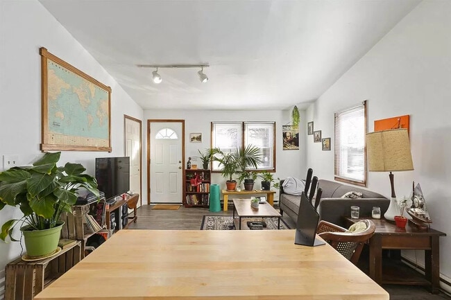 Photo - 219 N Prospect Rd