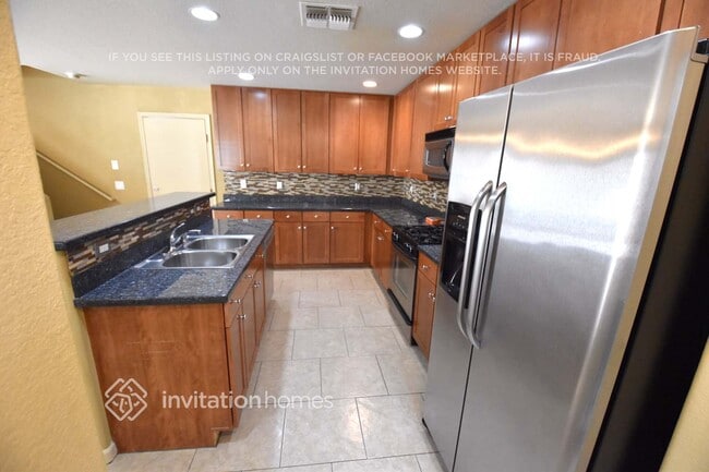 Photo - 5832 E Holmes Ave