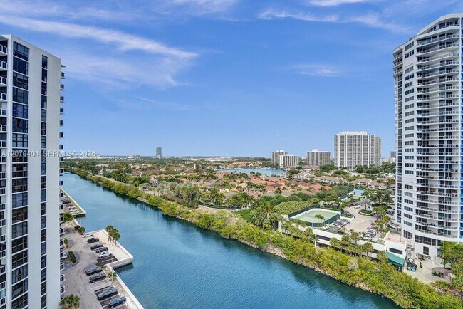 20515 E Country Club Dr Unit 1641