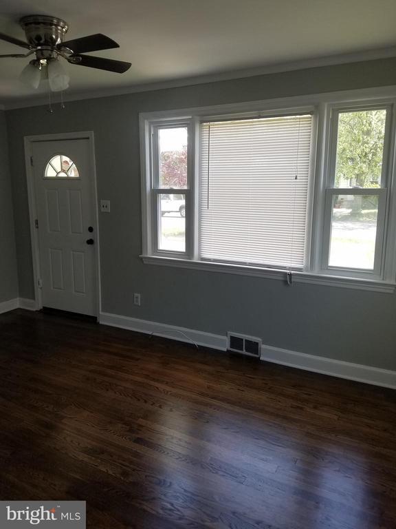Photo - 215 W 3rd St