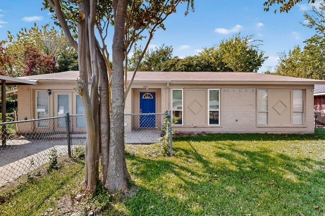 Photo - Cozy Living Near Rockwall Lake