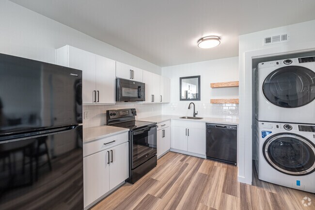 2BR, 1BA - 860 SF - Kitchen - Greenway Flats