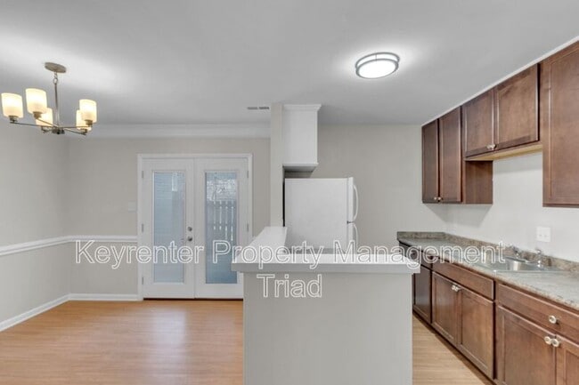 Photo - 5715 Bramblegate Rd