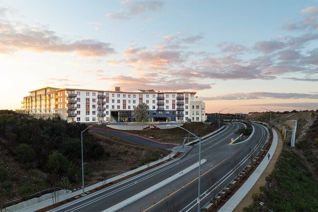 Building Photo - Folia Rental