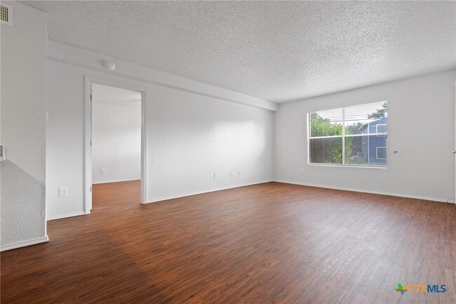 Building Photo - 205 Craddock Ave Unit F5 Rental