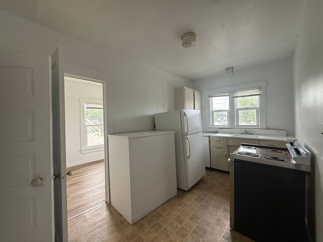 Photo - 100 S College Ave Unit Apt #08