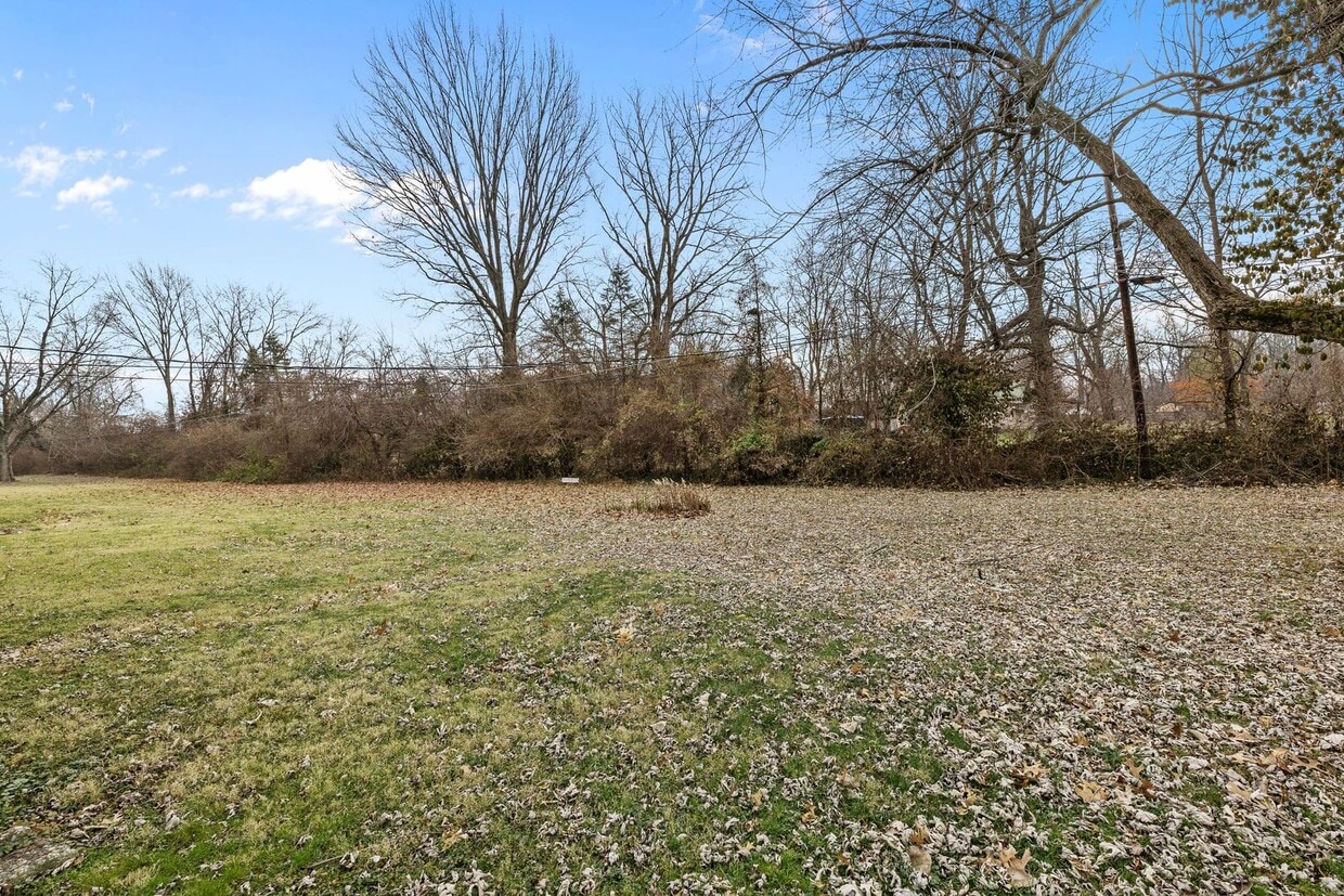 2219-2221 Fairfax Road - 2219-2221 Fairfax Road