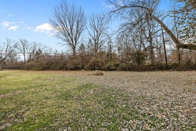 Photo - 2111-2113 Fairfax Road Unit 2113