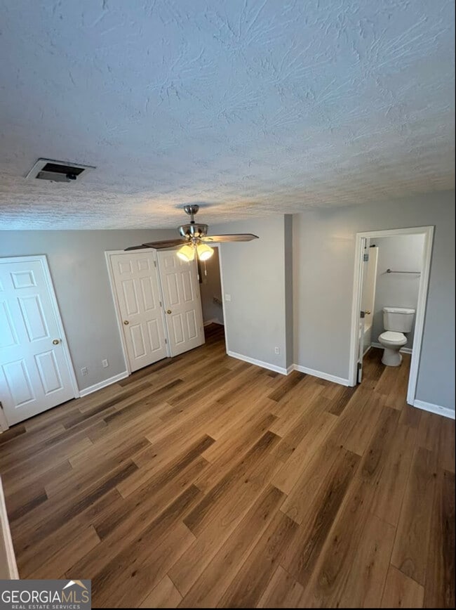 Photo - 6331 Wellington Walk Way