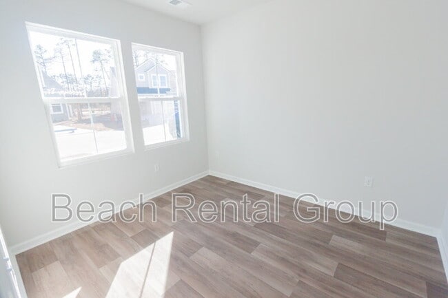 Photo - 1375 Speedway St