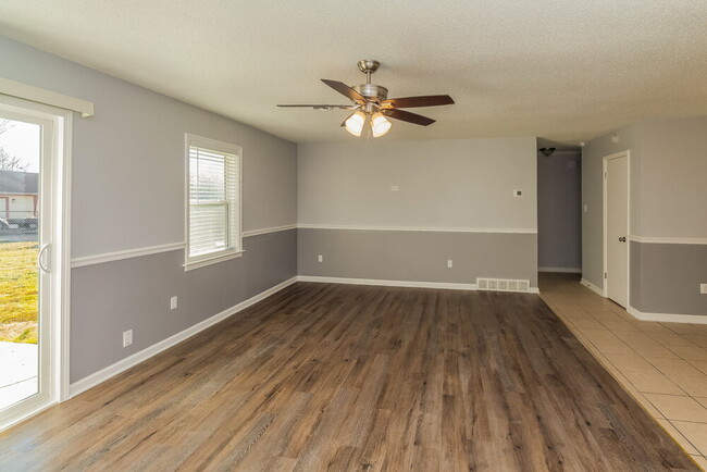 Photo - 5691 Briarwood Dr