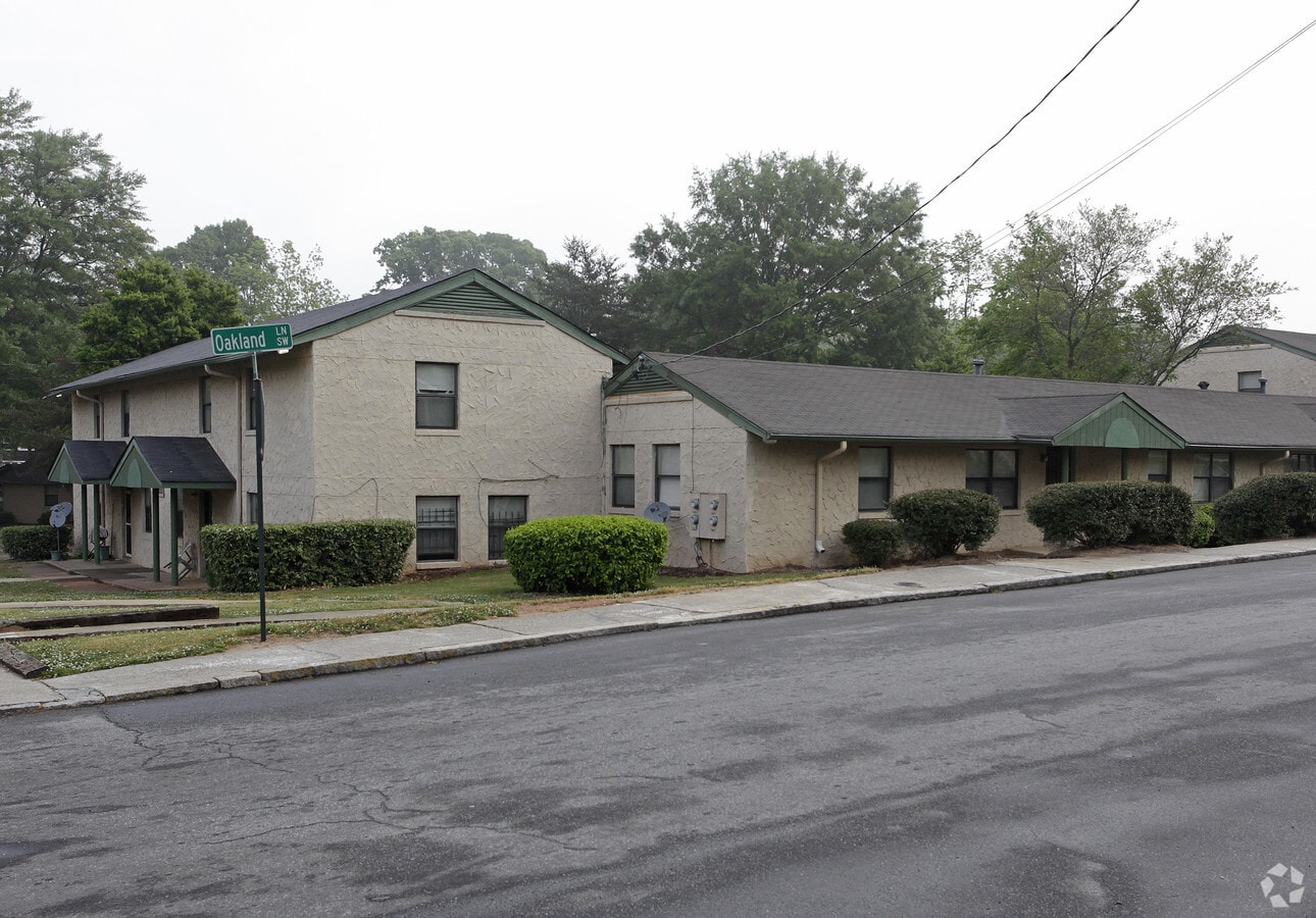 Photo - Oakland City / West End Apartments