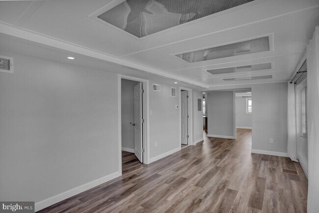 Photo - 933 N Hanover St Unidad 2ND FL