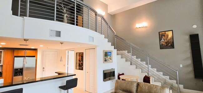 Photo - 610 Clematis St Unit 317