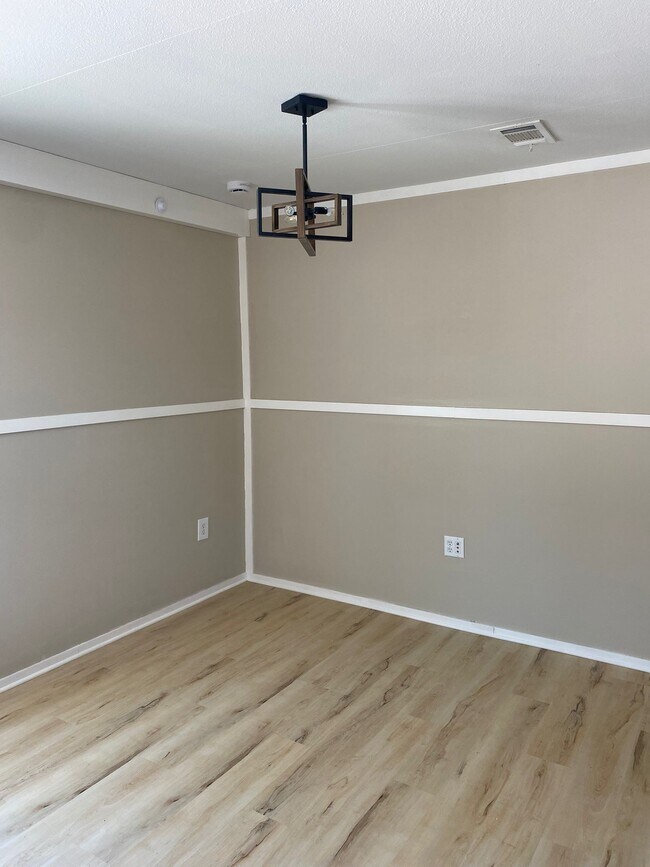 Photo - 8018 Grady Dr