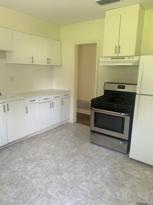 Photo - 1240 Aberdeen Ave