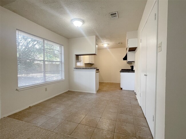 19010 Kemble Rd