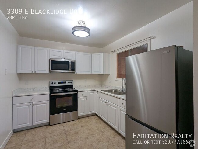 Building Photo - 3309 E Blacklidge Dr Rental