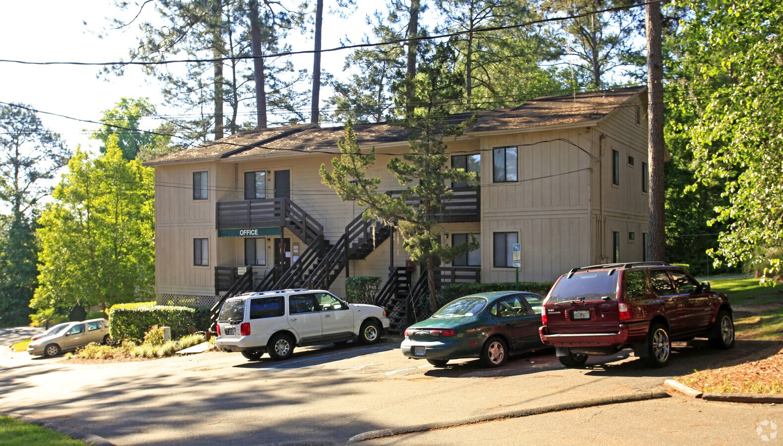 North Point Apartments - North Point Apartments
