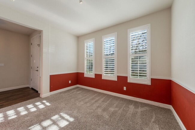 Photo - 2805 Tree Swallow Cir