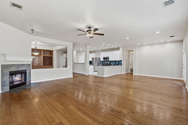 Photo - 4036 Barlow Dr