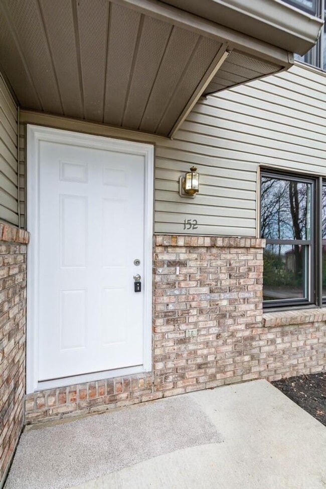 Photo - Willow Court Bloomington Unit 152 Kennedy