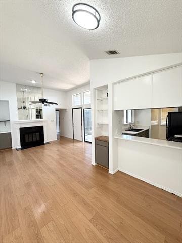 Photo - 606 Bellaire Dr Unit A