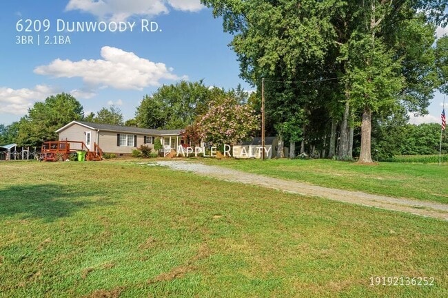 Photo - 6209 Dunwoody Rd