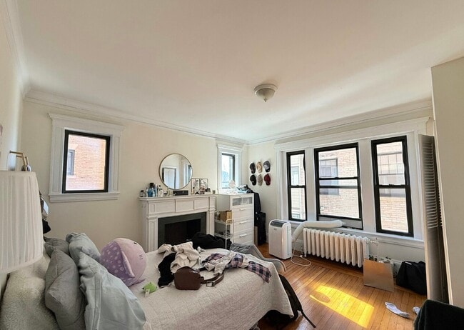 Building Photo - 452 Park Dr Unit 2
