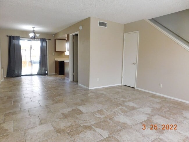 Photo - Place 616 W Graaf Ave Unit Place 616 W Graaf Ave #B