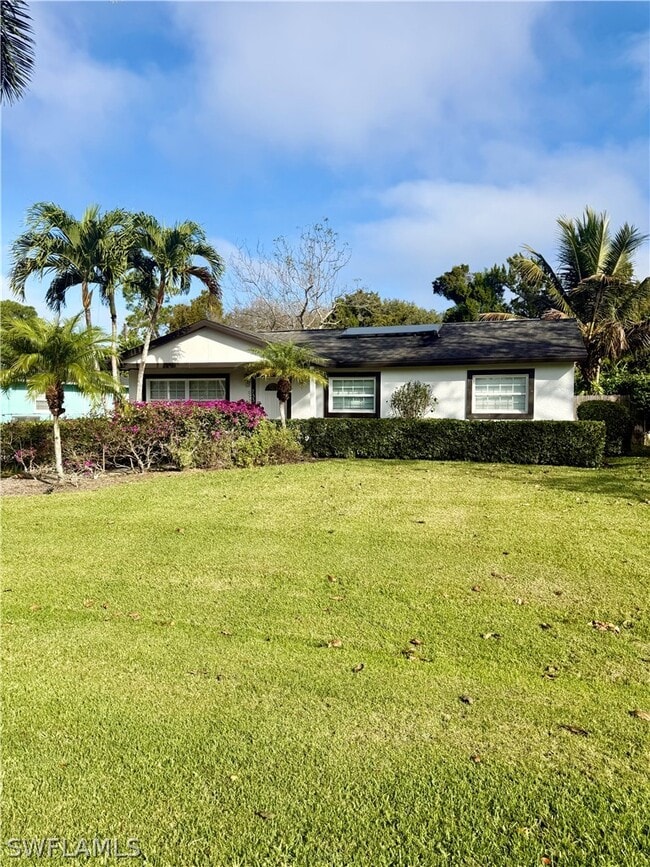 Photo - 733 Pine Cone Ln