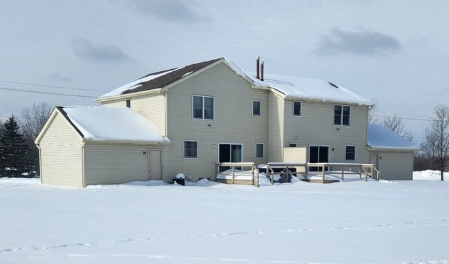 Photo - 5705 Newhouse Rd