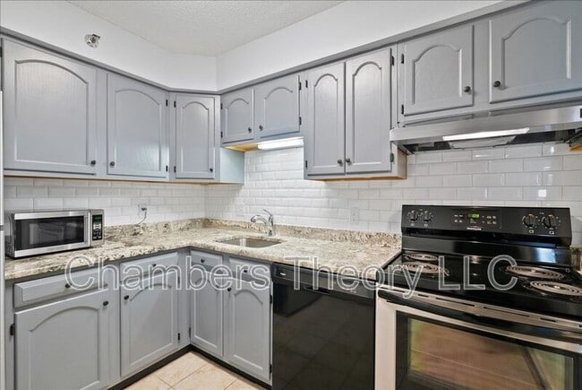 Photo - 1301 N Courthouse Rd Unidad 1516