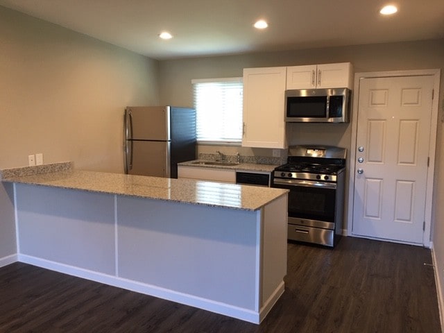 Photo - Laguna Shores Apartments