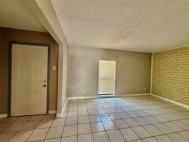 35 W Mountain Ln