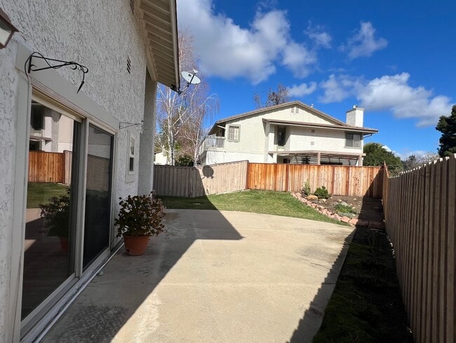 2604 Calle Elegante