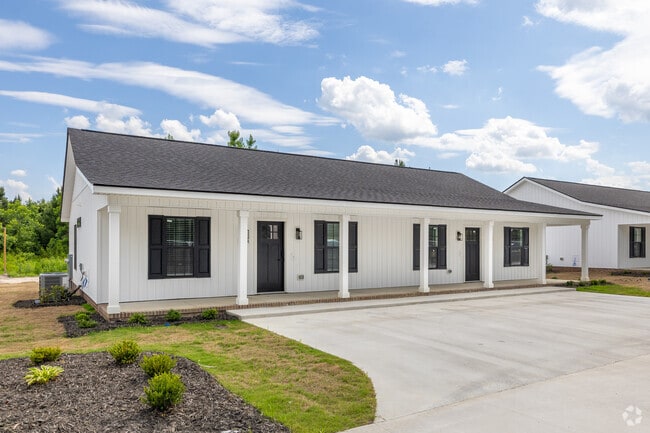100-106 Pilot Station Dr