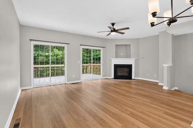 Photo - 730 Celeste Ln