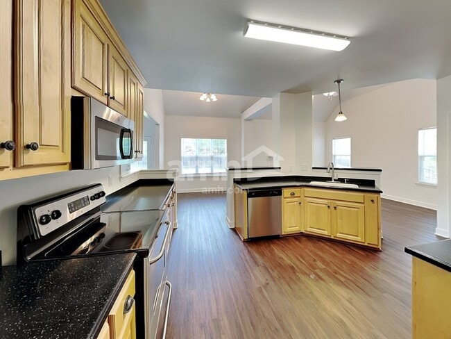 Photo - 2043 Keene Cir