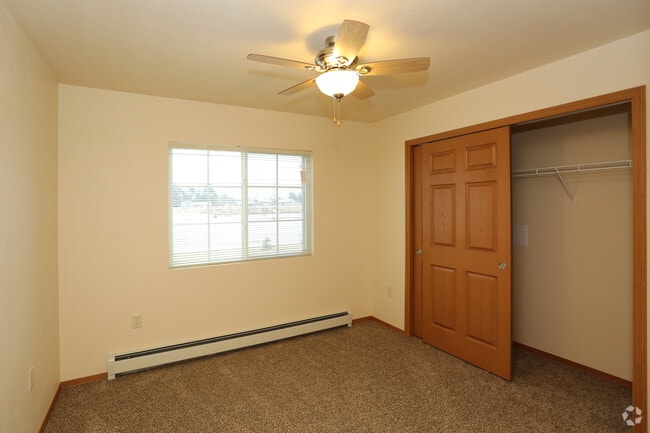 2nd Bedroom