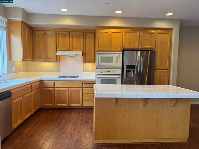 Photo - 2728 Ashwell Ln