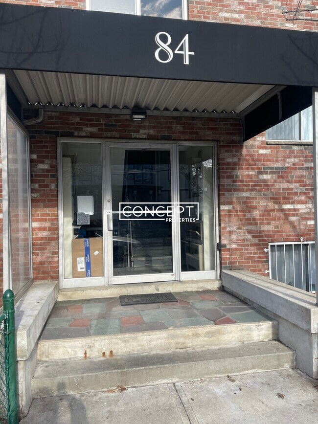 Building Photo - 84 Gardner St Unit 2AB