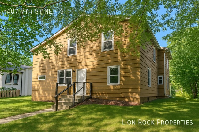Photo - 407 7th St NE Unit 5