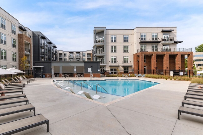 The Leo LoSo apartments — community photo