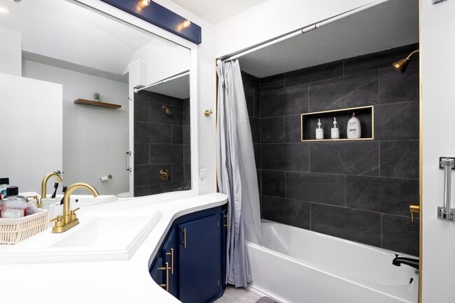 Photo - 7716 Boulder Dr Unit A