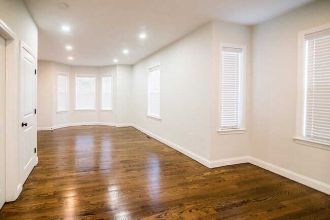 Photo - 757 Washington St Unit 1