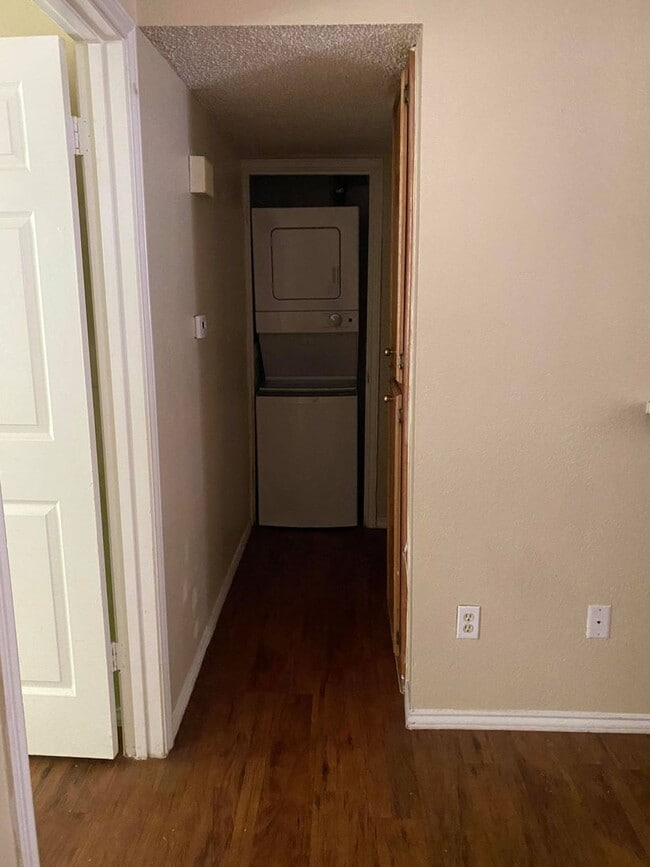 Photo - K662 - Landmark Square #104 Unit 104 Landmark Sq.