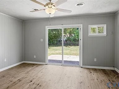 Photo - 3613 Creekwood Dr