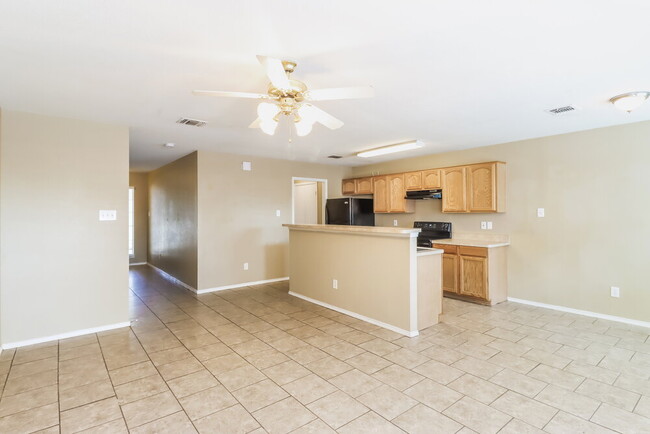 Photo - 1456 Pine Ln