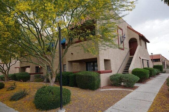 Photo - SHOWINGS AVAILABLE NOW Unit 416